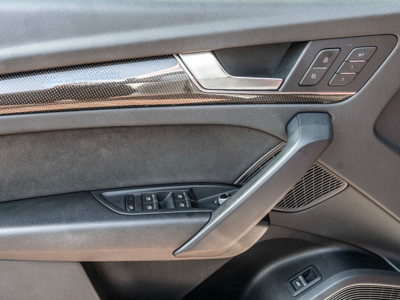 Audi SQ5 TFSI quattro 3.0L (349 HP)