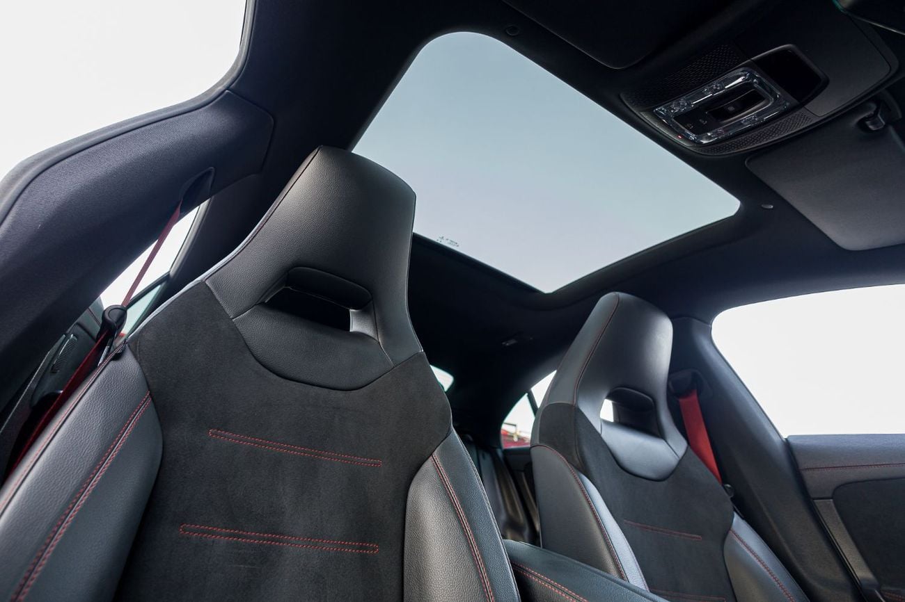 مرسيدس بنز CLA 35 AMG Premium 2.0L