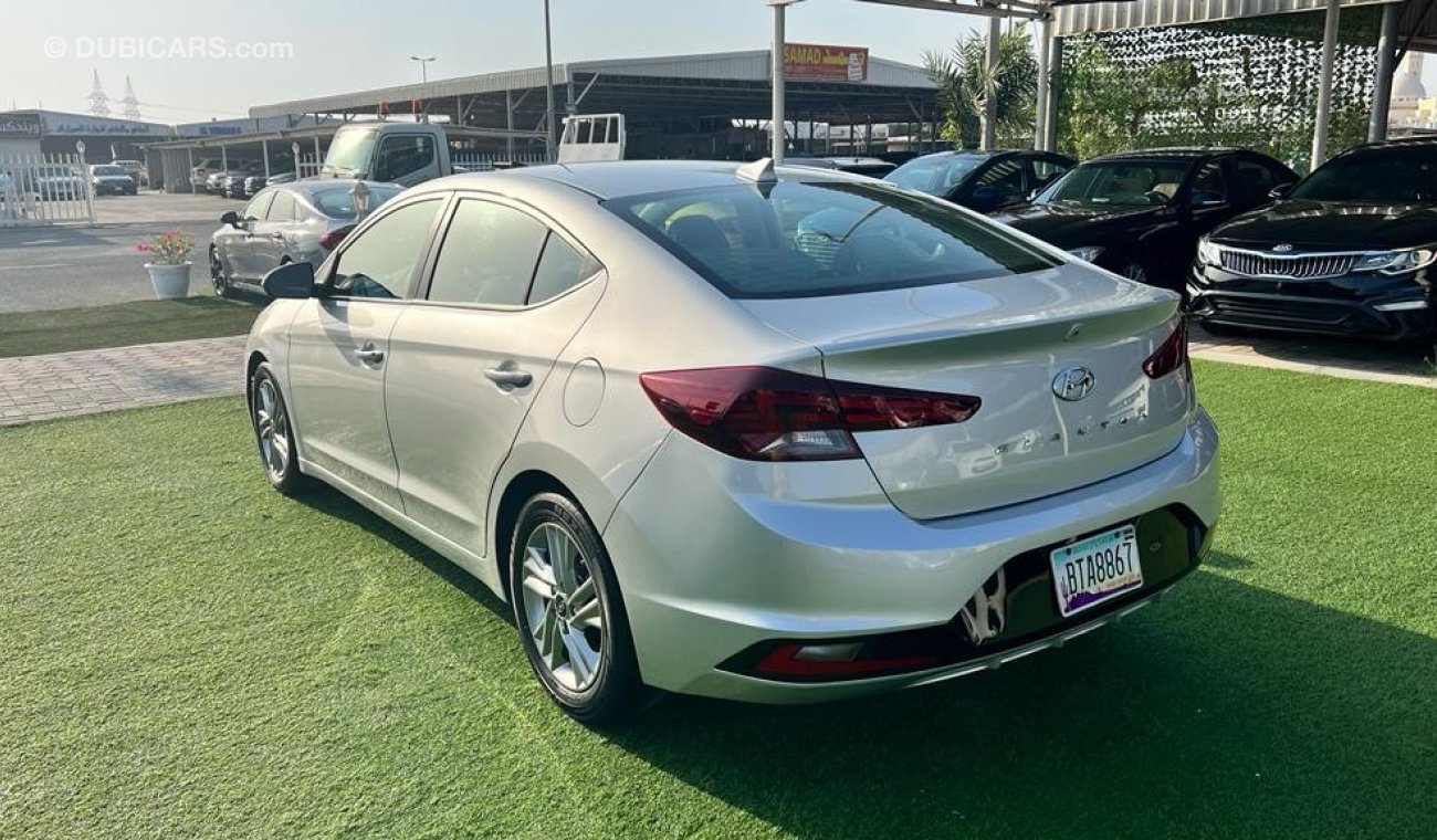 Hyundai Elantra GL