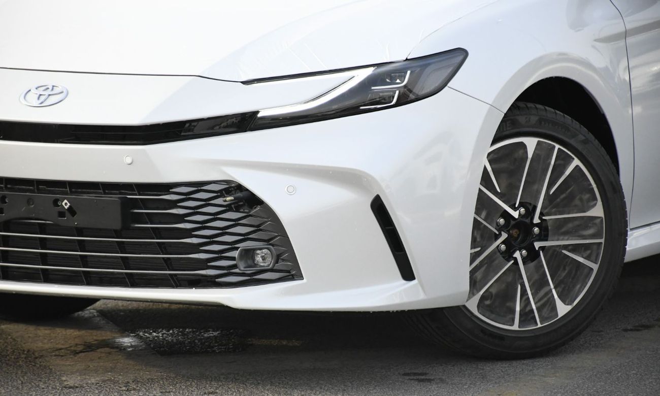 Toyota Camry GLE 2.5L Petrol Inside Tan (Ready Stock)