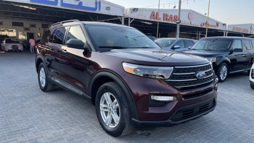 Ford Explorer XLT 200A Very clean ford Explorer 2020