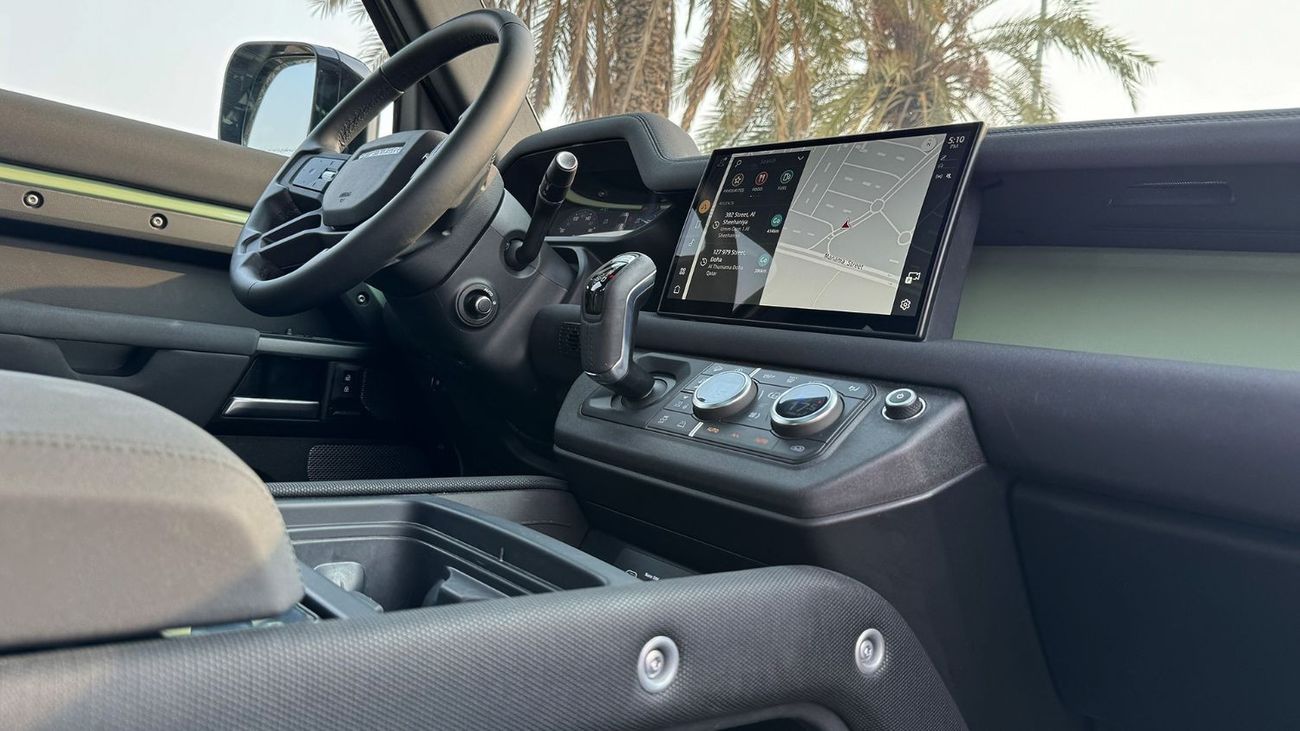 Land Rover Defender 75 Year Edition | V6 | GCC