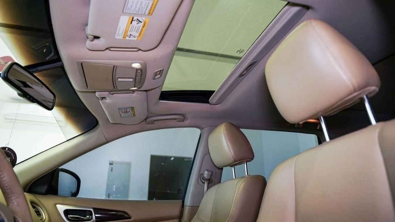 Nissan Pathfinder SV 3.5L (260 HP) 4WD