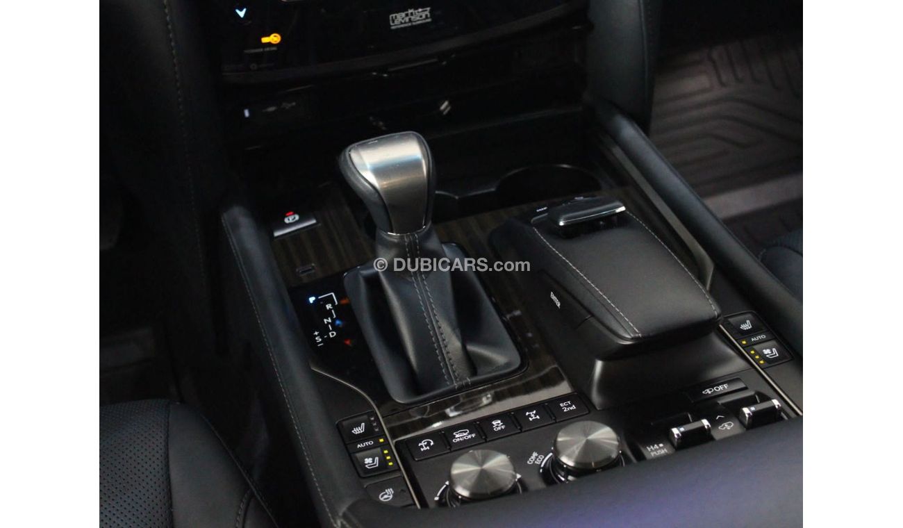 Lexus LX 450 Diesel Engine V8