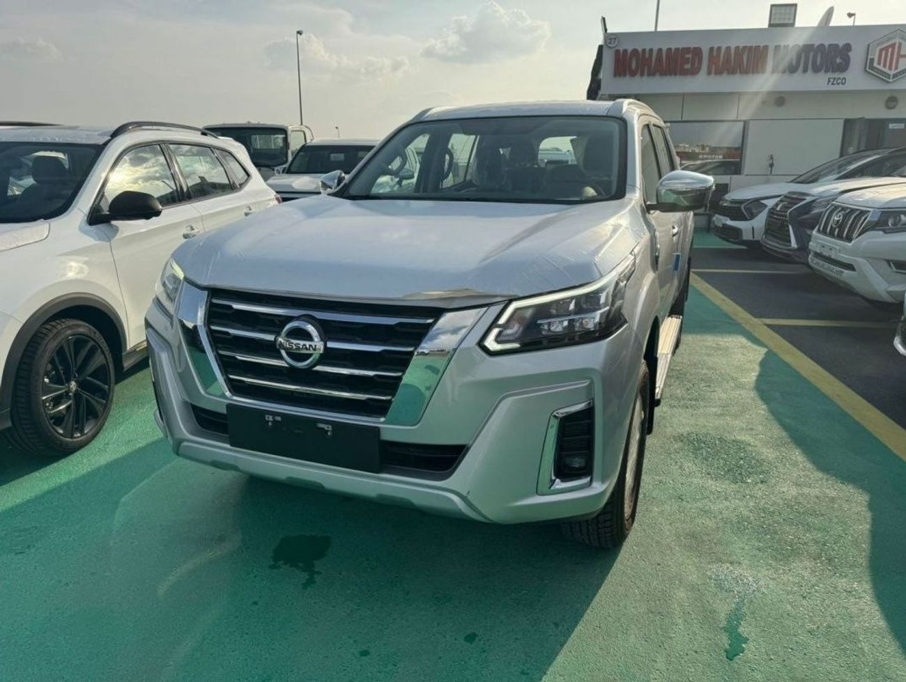 نيسان إكستيرا 2.5L PETROL TITANIUM 4WD 2023 GCC