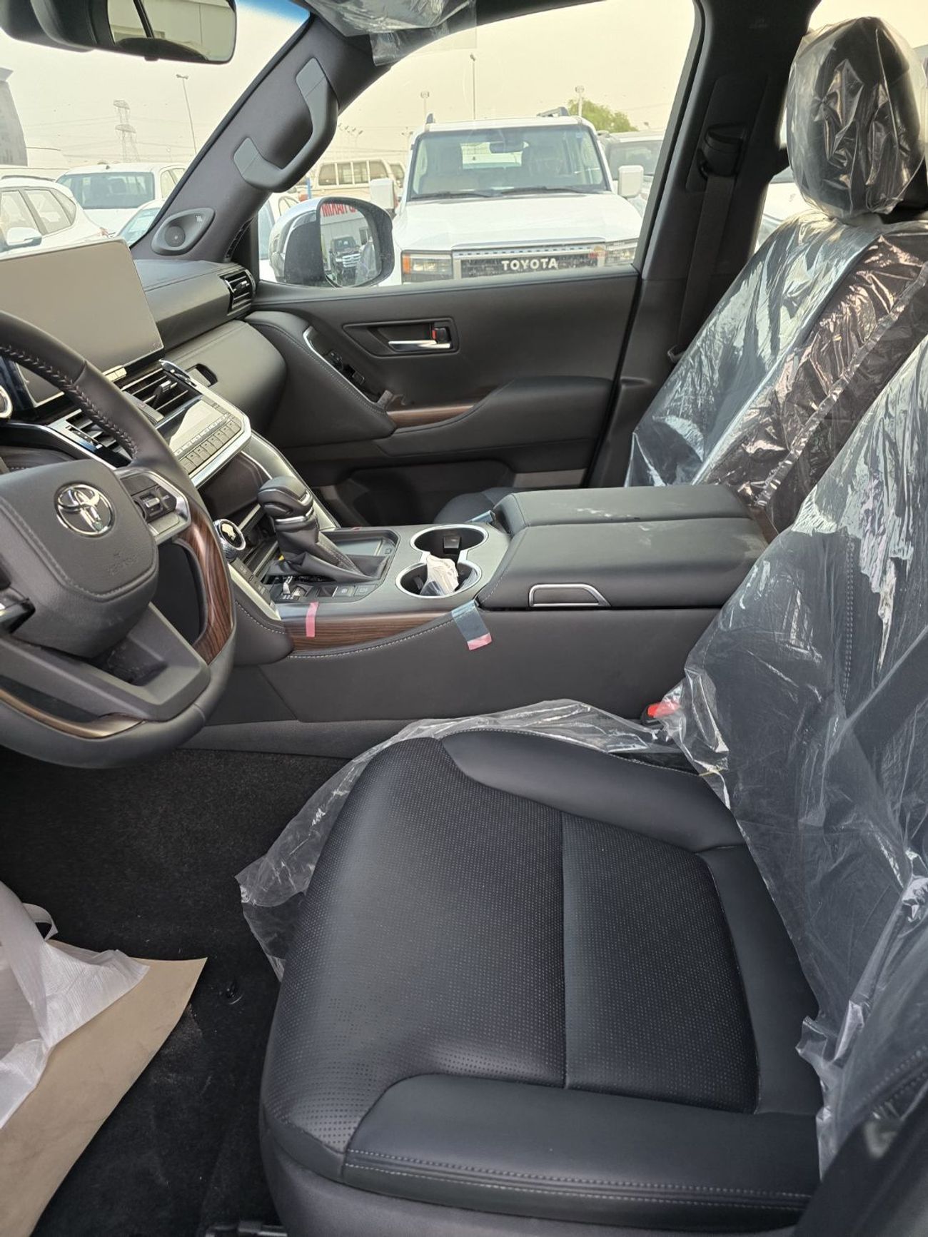 تويوتا لاند كروزر VXR 4.0L