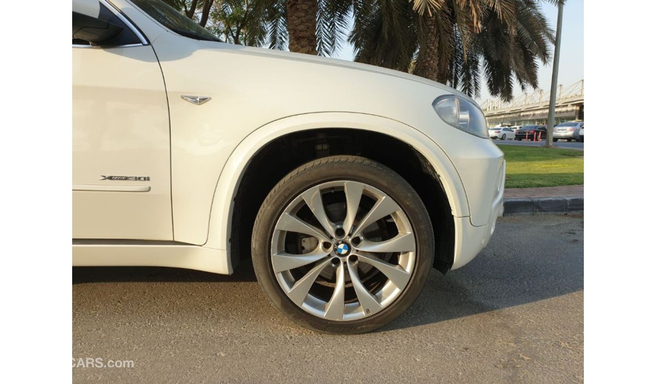 BMW X5 XDrive 30i - ///MKit - GCC - immaculate Condition