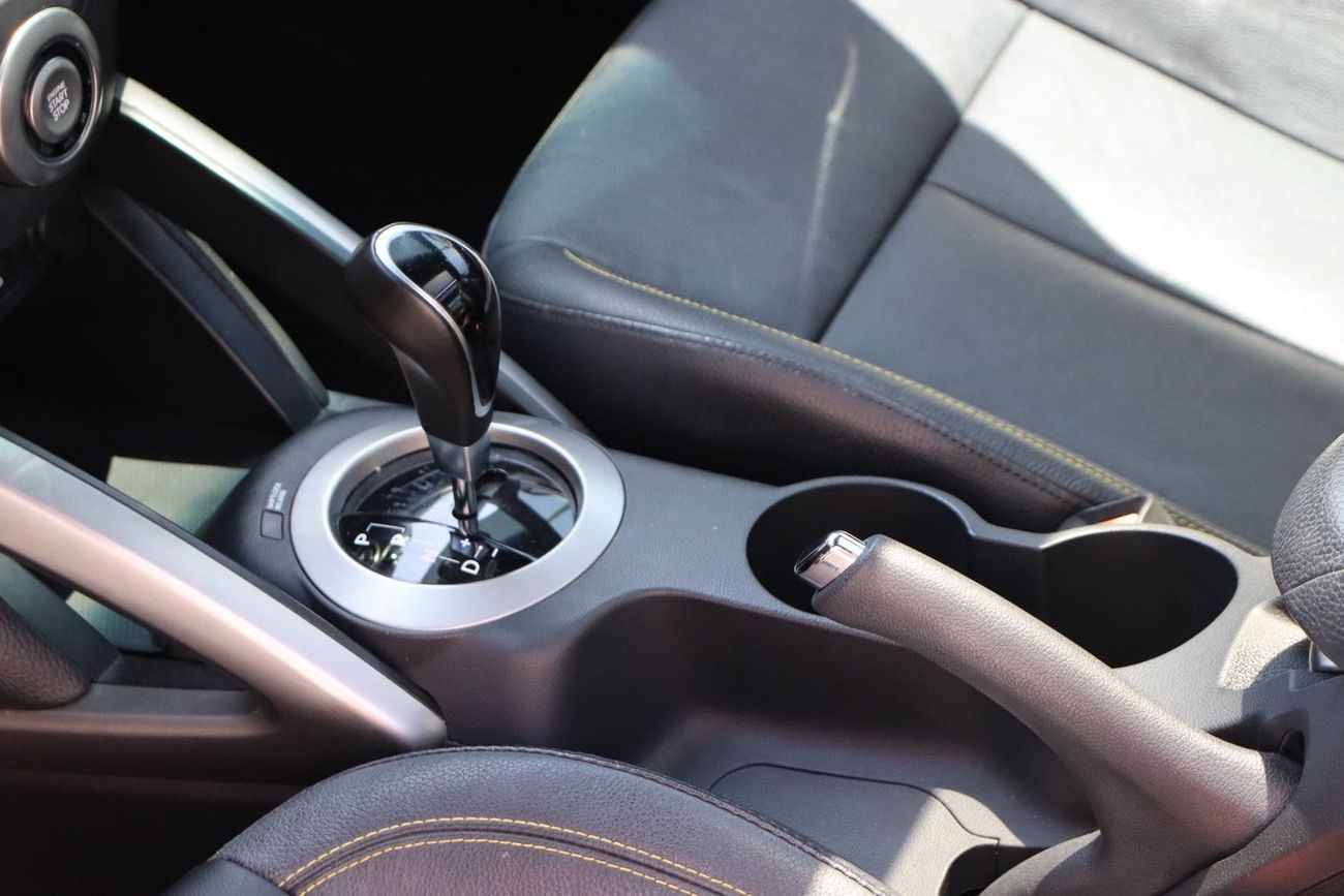 هيونداي فيلوستر GLS 1.6L Hyundai Veloster GLS Top 1.6L / 2016 / GCC / Free Accident Clean/ Original paint