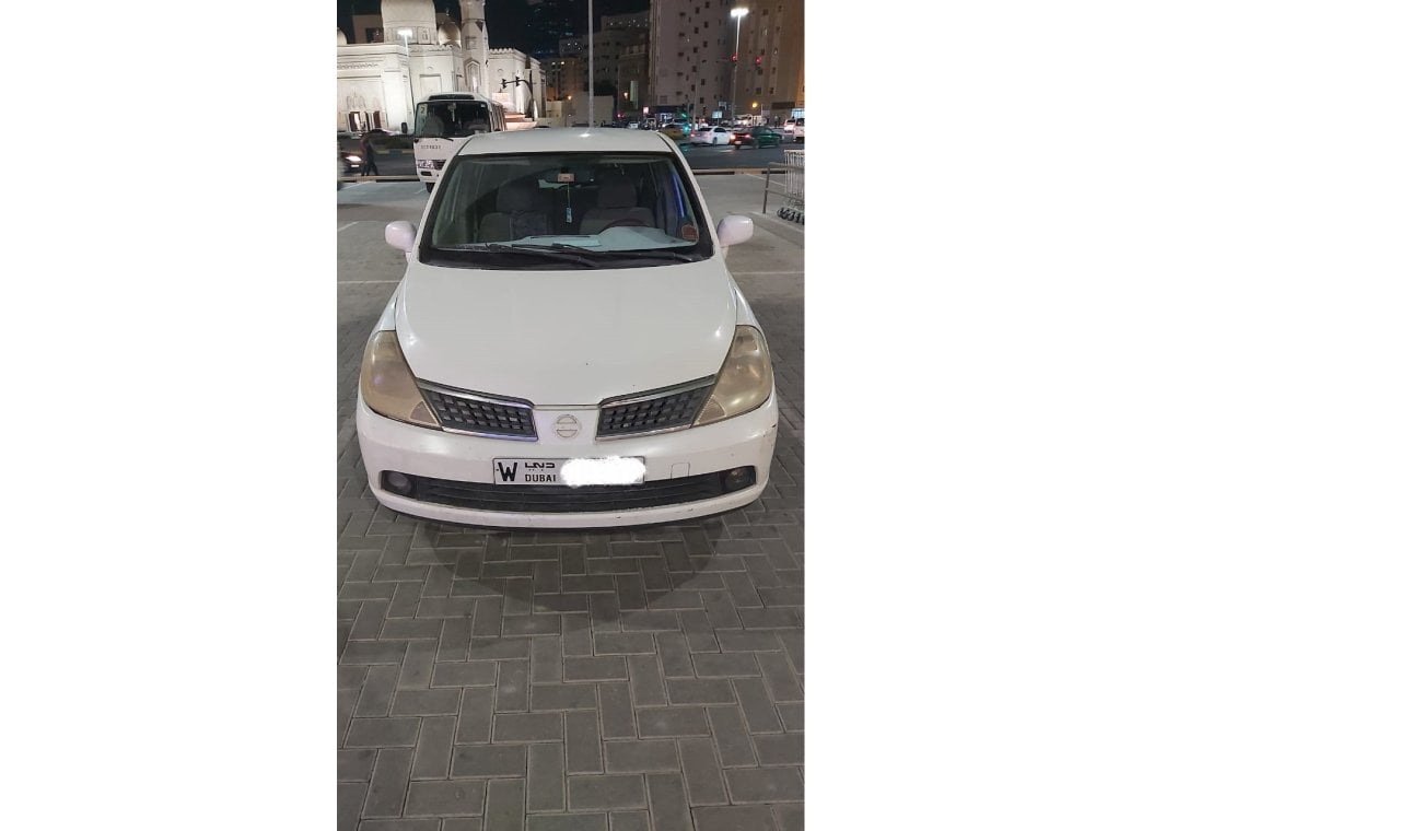 Nissan Tiida 1.8