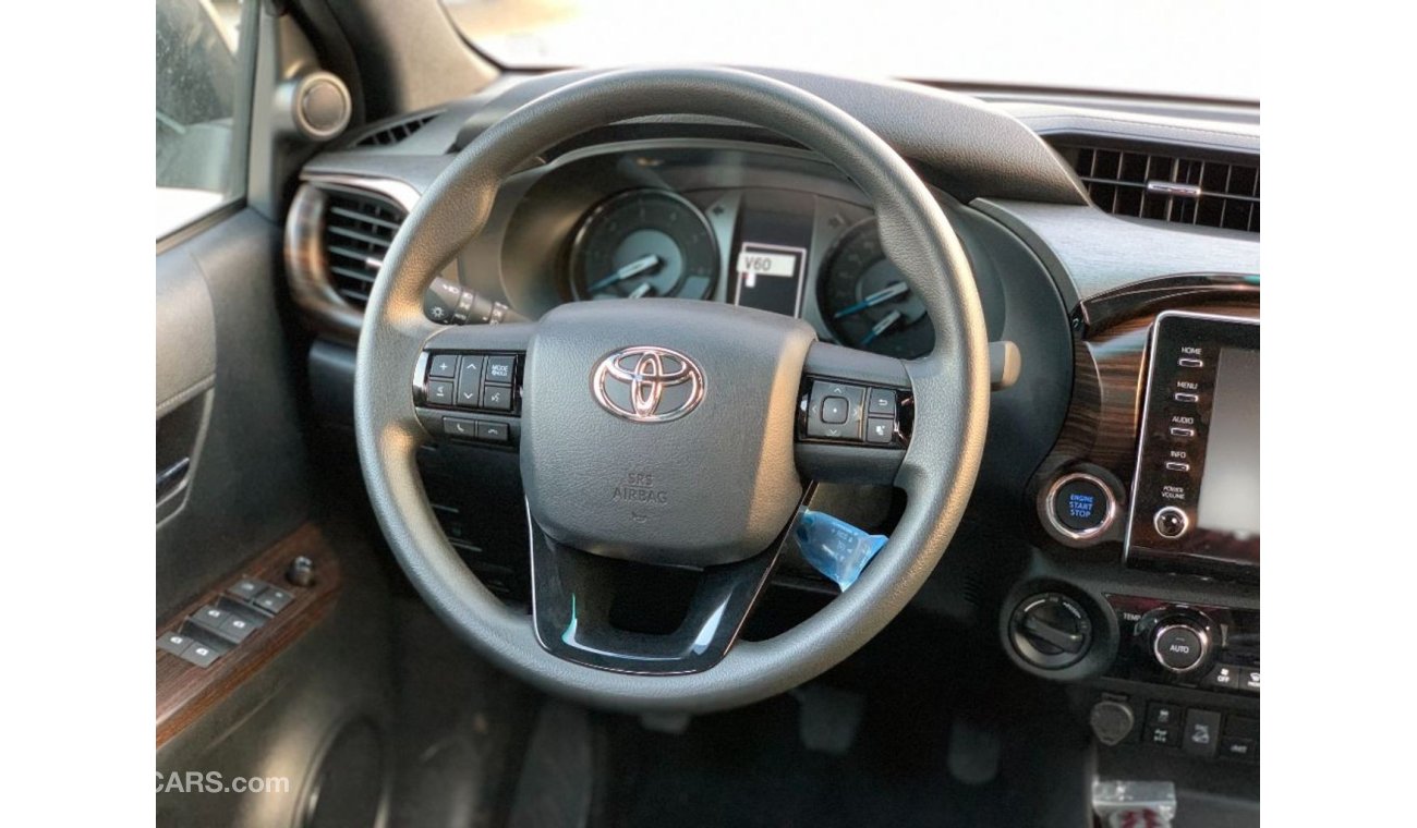 Toyota Hilux Pick Up 4x4 2.8L V4 Diesel with Full Option