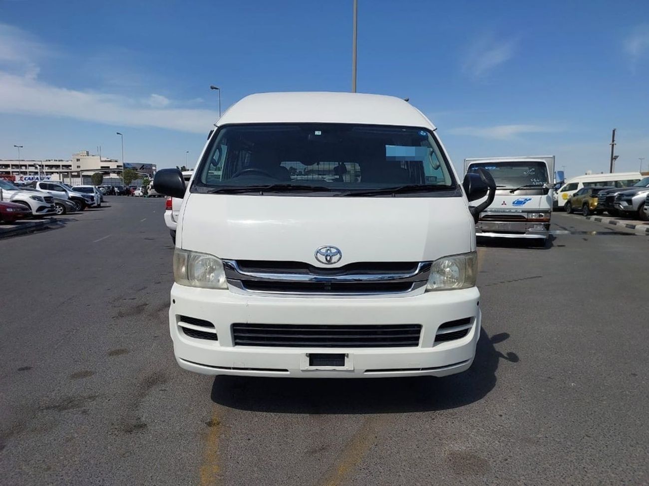 Toyota Hiace TOYOTA HIACE VAN RHD 2010 MODEL 3.0 L DIESEL AUTOMATIC(PM06521)