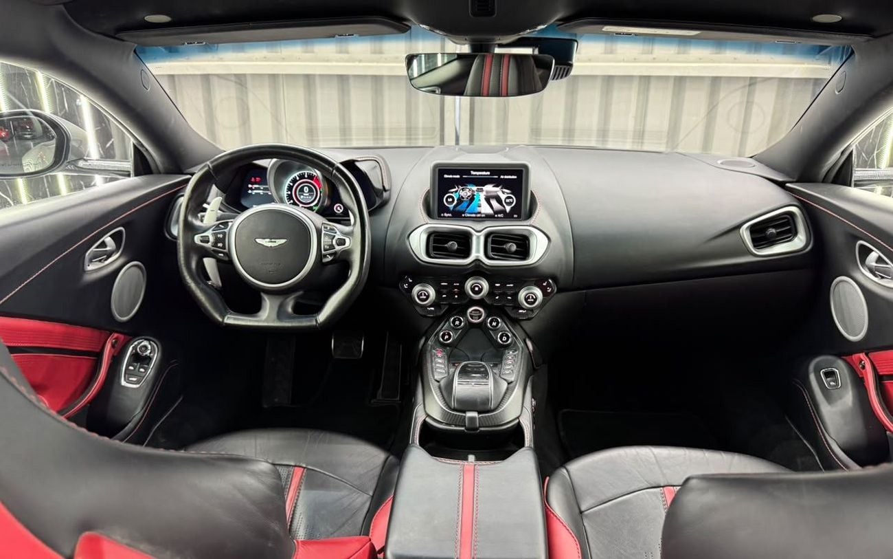 Aston Martin Vantage STD