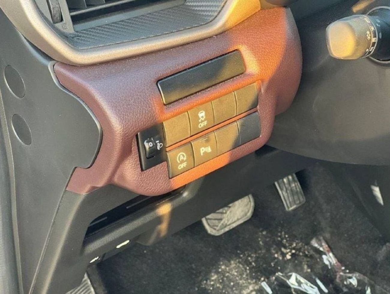 سوزوكي فرونكس GL 1.5L HYBRID A/T // 2024 // خيار وسط مع نظام تثبيت السرعة، كاميرا خلفية // عرض خاص // من FORMULA A