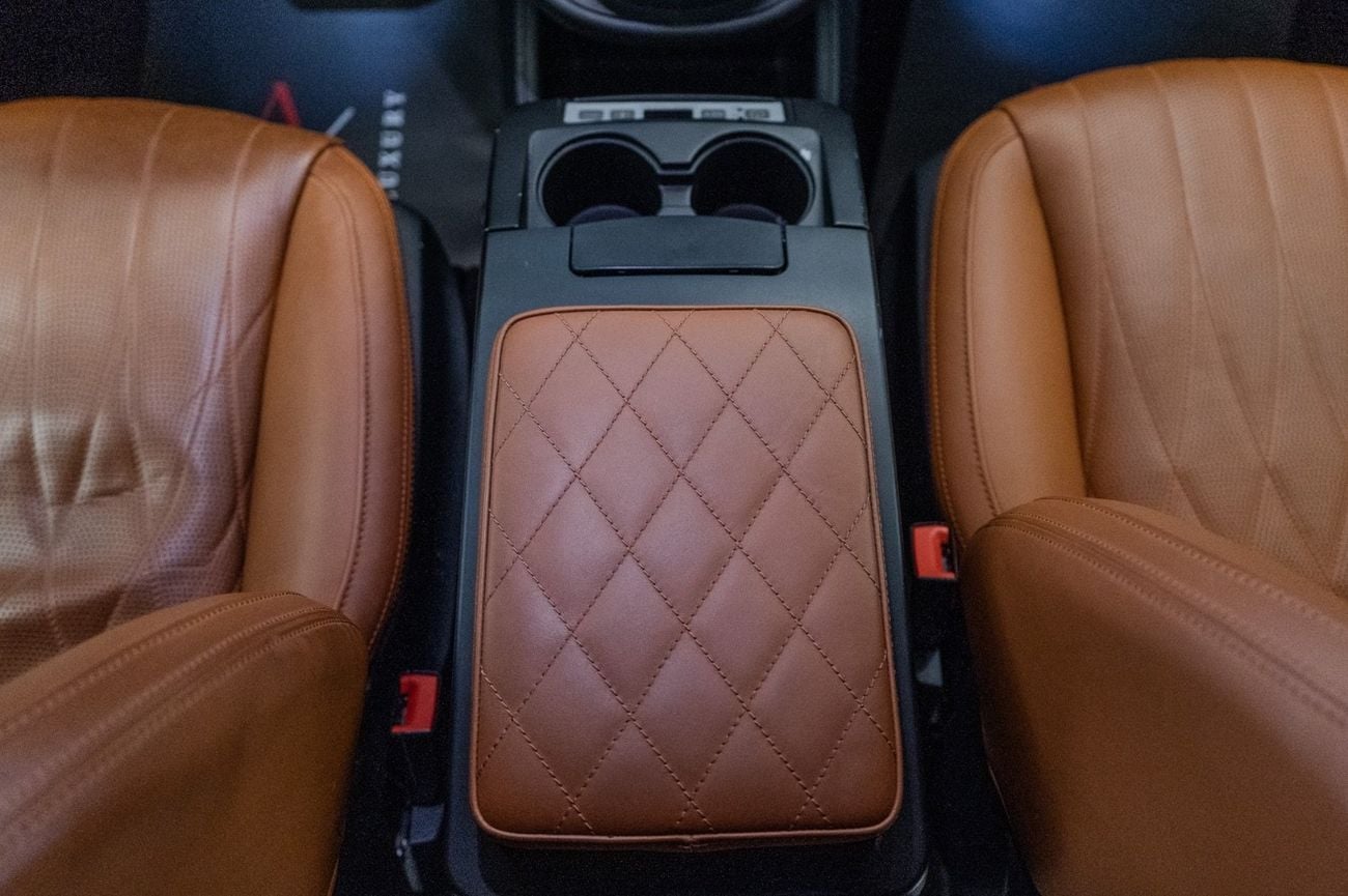 Mercedes-Benz V 250 Std 2.1L 2021 Mercedes-Benz V 250, Falcon Edition, Excellent Condition, GCC Specs