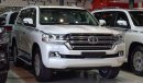 Toyota Land Cruiser GXR V8