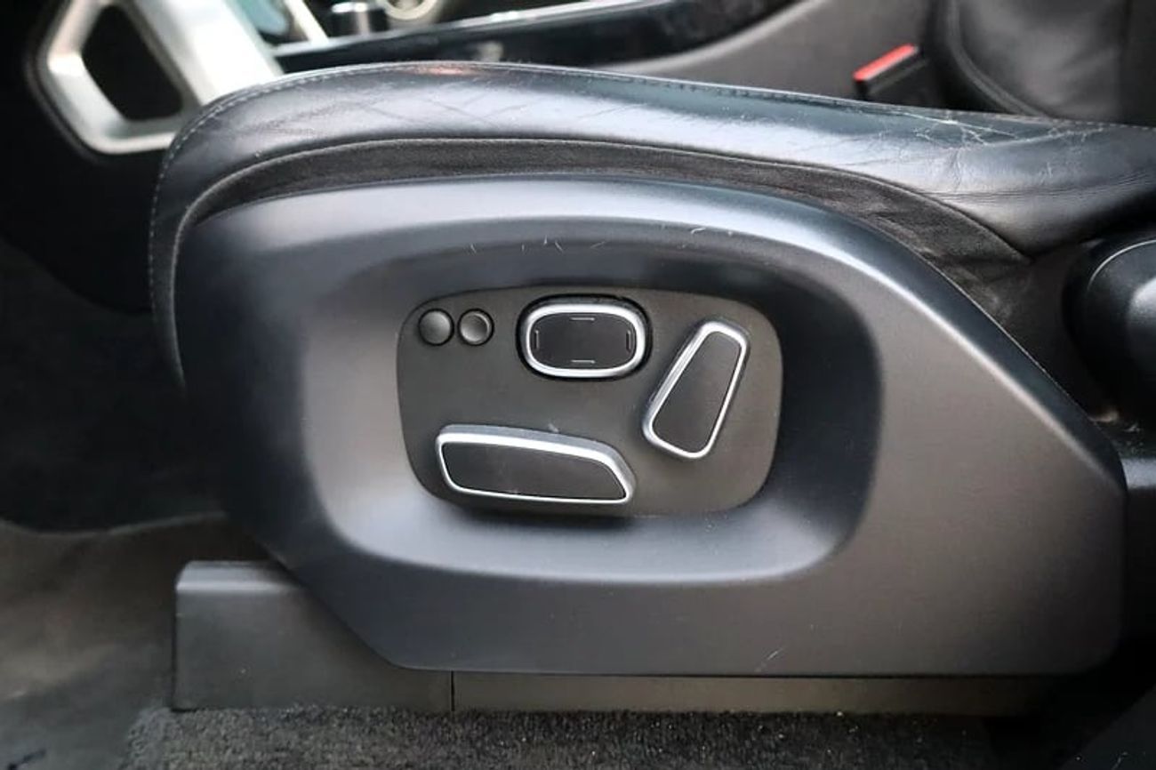 Land Rover Range Rover Supercharged 5.0L