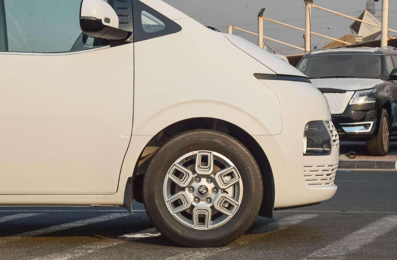 Hyundai Staria HYUNDAI STARIA 2.2L DIESEL MINIVAN 2026