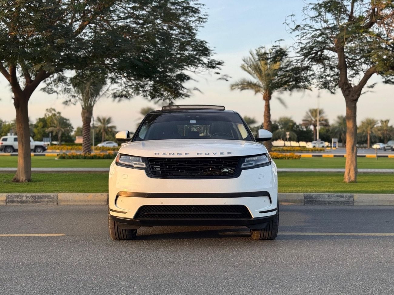 لاند روفر رينج روفر فيلار GL P250 S 2.0L Petrol