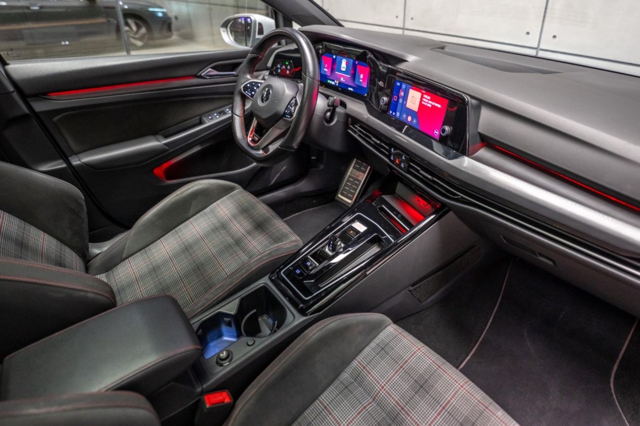 فولكس واجن جولف GTI Sport 2.0T