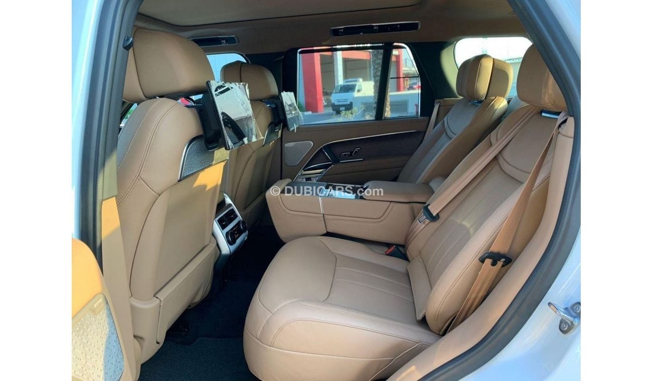 Land Rover Range Rover GCC SPEC UNDER WARRANTY AND SERVICE CONTRACT