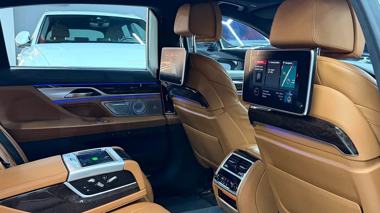بي أم دبليو 750Li XDRIVE LUXURY