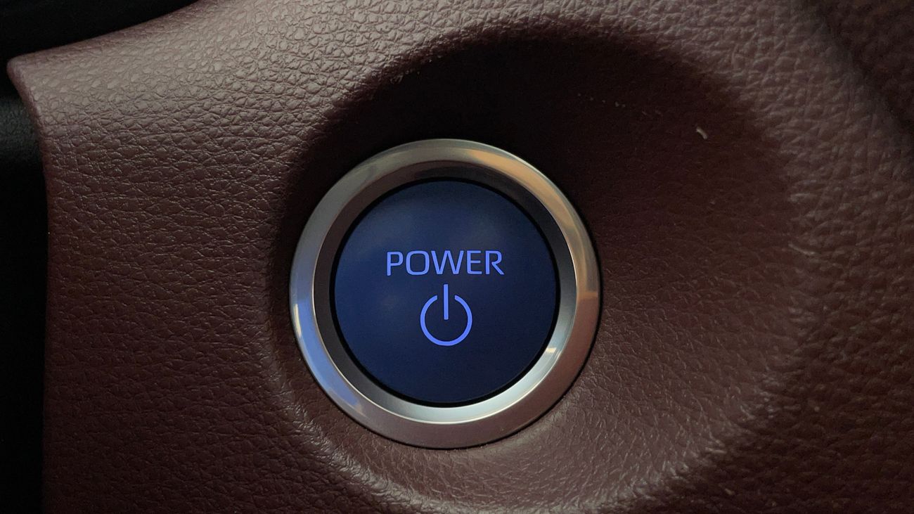 Toyota Corolla Cross GLI 1.8 | Zero Down Payment | Home Test Drive