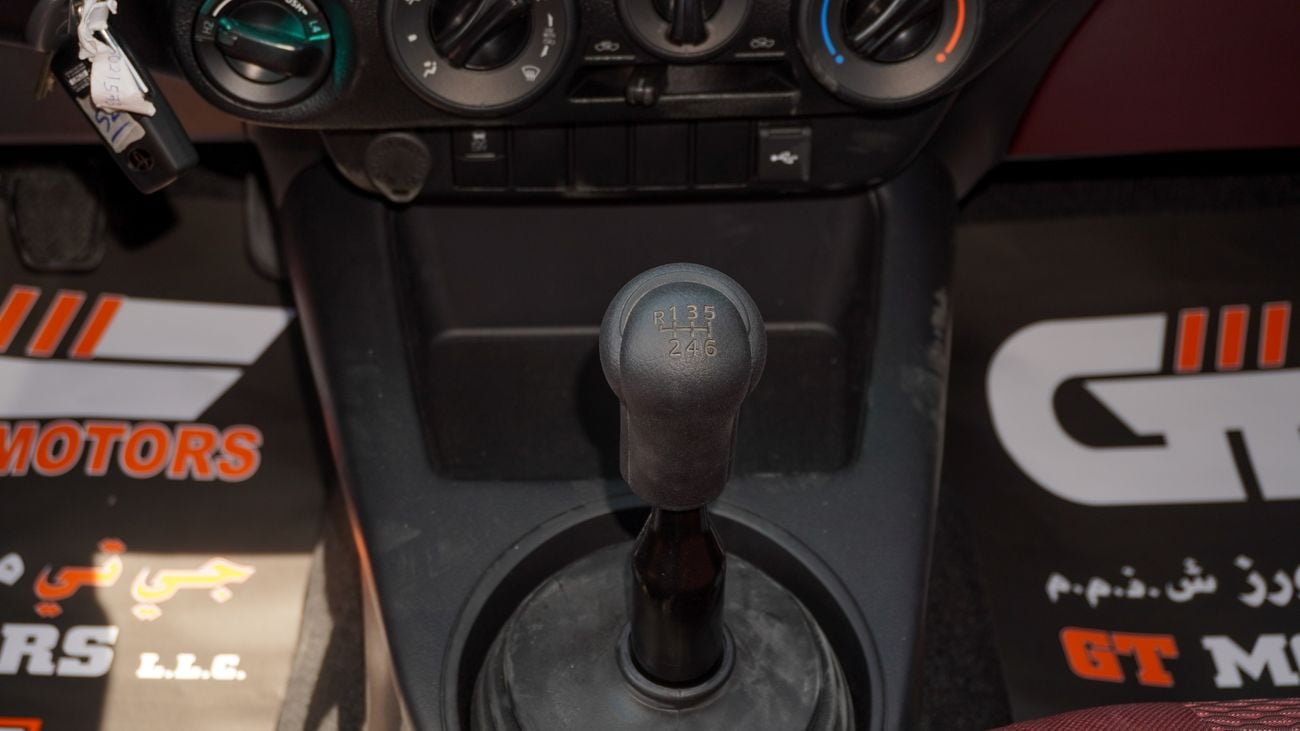 Toyota Hilux GL 2.4 L d