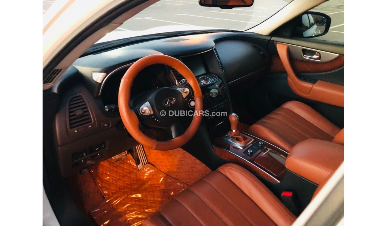 Used Infiniti FX35 MODEL 2012 GCC CAR PREFECT CONDITION INSIDE AND