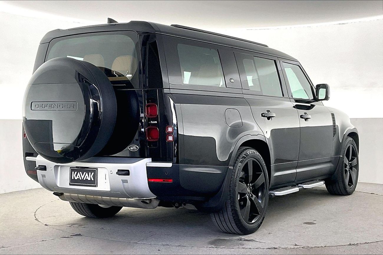 لاند روفر ديفندر P400 130 HSE | National Day Celebration | شامل الضمان | 0 ﺪﻔﻋﺓ ﺃﻮﻟﻯ