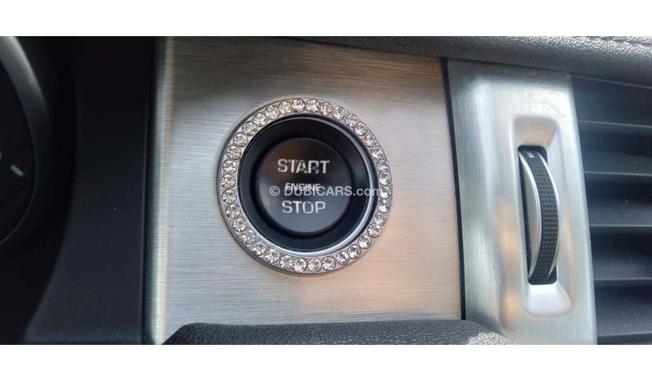 Land Rover Range Rover Evoque 2.0L V4 Petrol, 2017 SILVER (LOT # 1015)