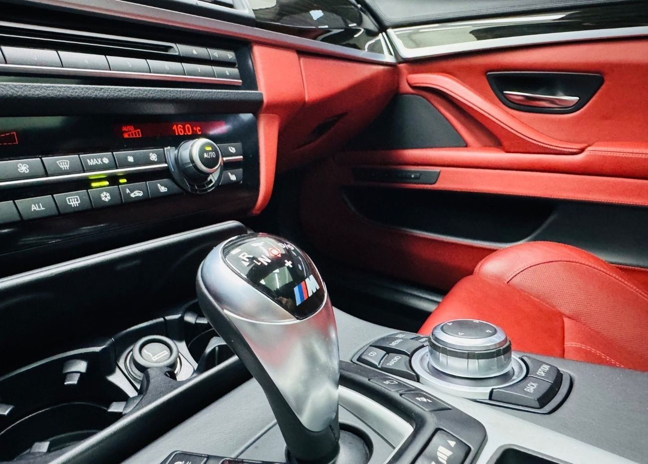 بي أم دبليو M5 Std 4.4L