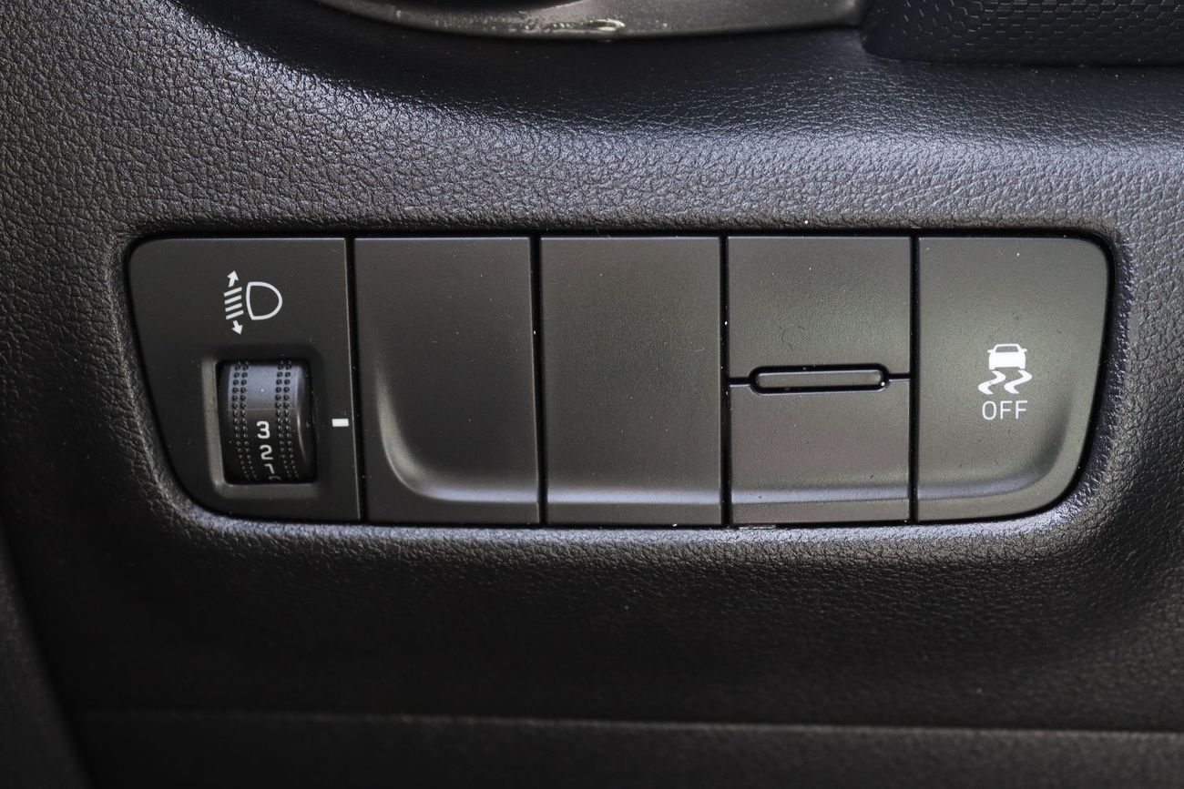 هيونداي كونا هيوانداى كونا 2020 خليجيه بدون حوادث بحاله ممتازه ممشى 40000 KM بمحرك سعته 2.0سى سى وبسعر 41000 درهم