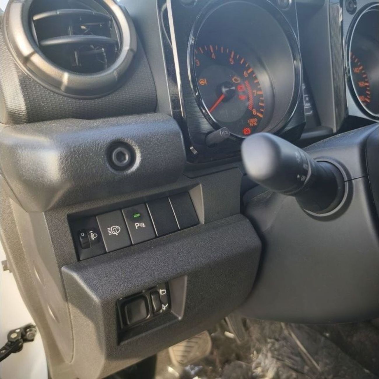 سوزوكي جيمني 2024 Model Suzuki Jimny 1.5L GLX AT 5 Door
