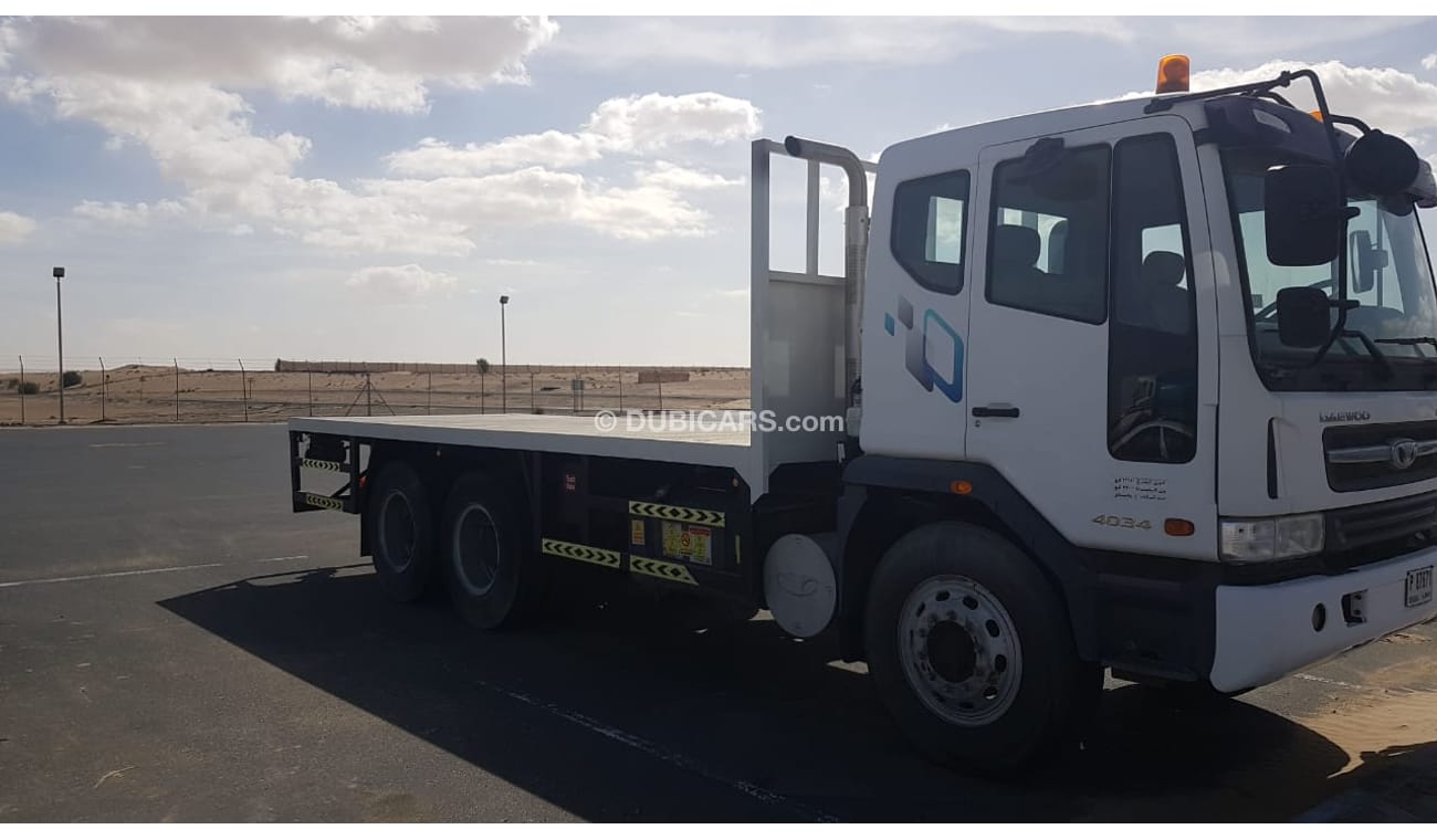 Tata Novus Daewoo 4034 Novus 40 ton Truck,Model:2014.Only done 60000 km