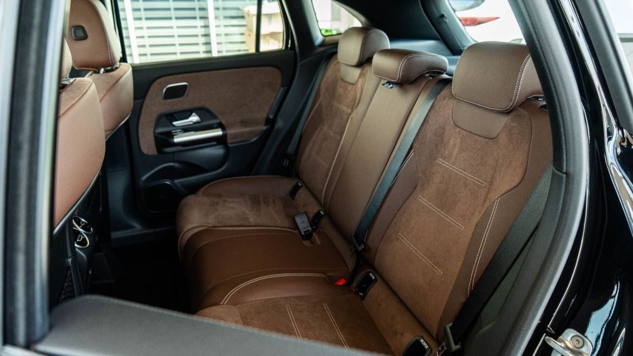 Mercedes-Benz GLA 35 AMG GLA 35 | AMG 4Matic | 2.0L | V4 | 2025