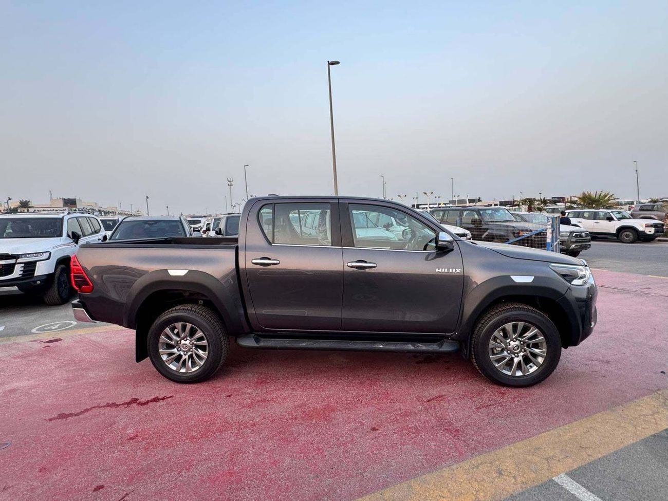تويوتا هيلوكس 2025 TOYOTA RIGHT HAND DRIVE HILUX TOP-LINE D/CAB 2.8L DIESEL BRAND NEW 0KM