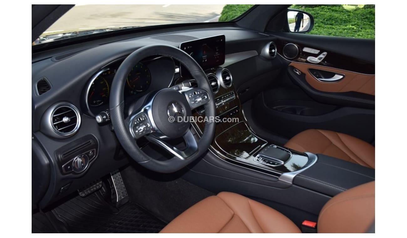 Mercedes-Benz GLC 300 4MATIC AMG_ Heads up display