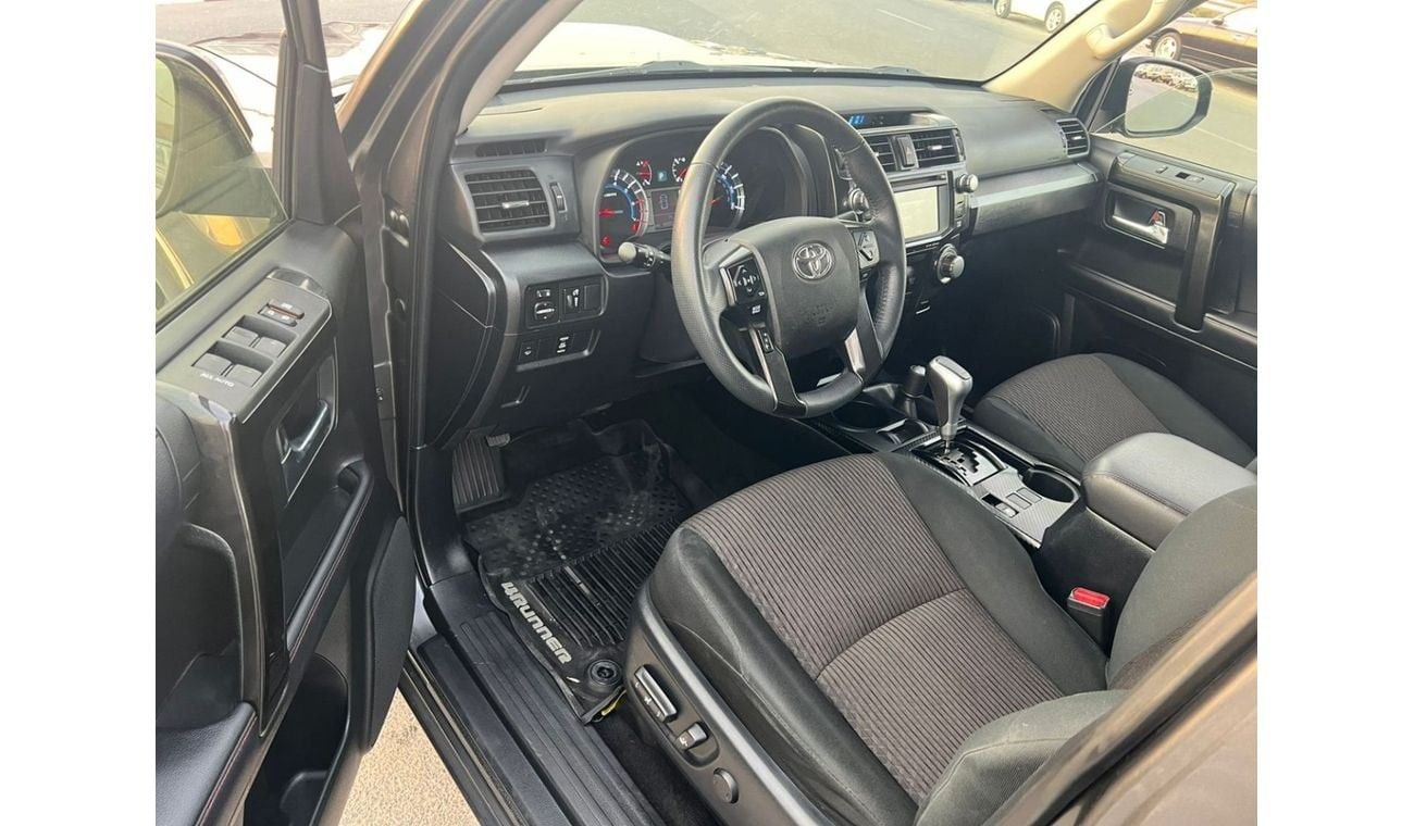 Toyota 4Runner 2019 TOYOTA 4RUNNER, TRD OFF ROAD - 4x4 - 4.0L V6 - Diff Lock and Crawl Control - 46600 Mileage