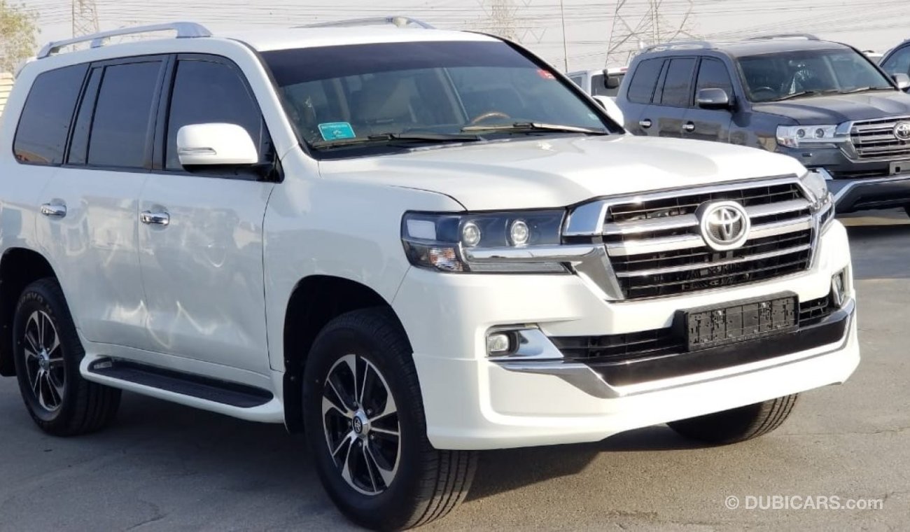 Toyota Land Cruiser 2012 Face-Lift 2020 4WD, 4.0CC, Petrol,  Push Start, Automatic, Perfect Condition