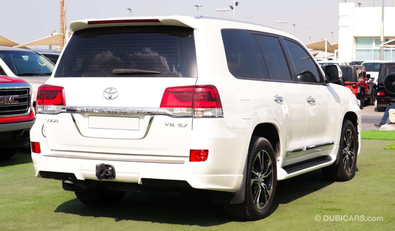 Toyota Land Cruiser Bodykit 2020 VXR