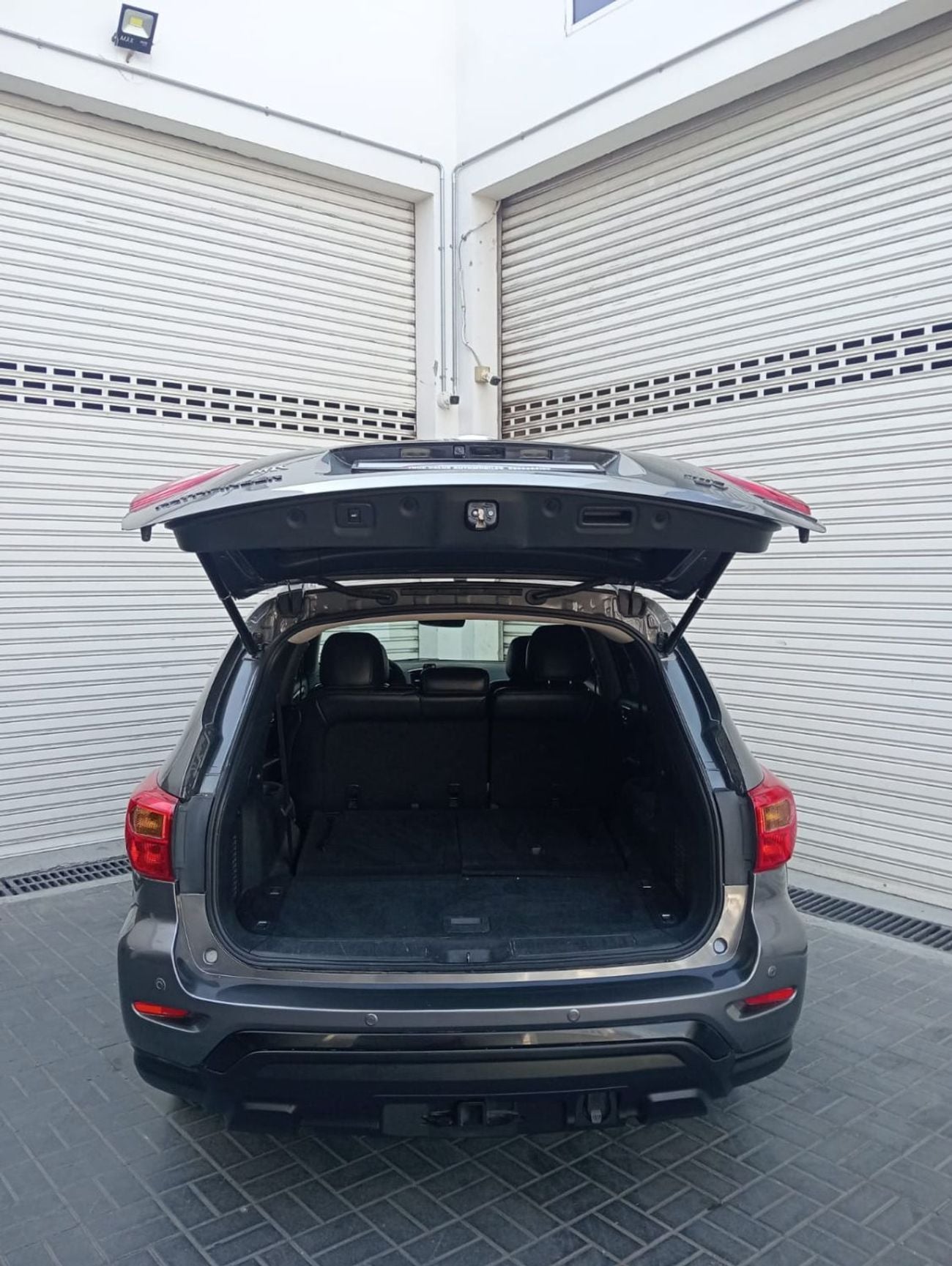 Nissan Pathfinder SV