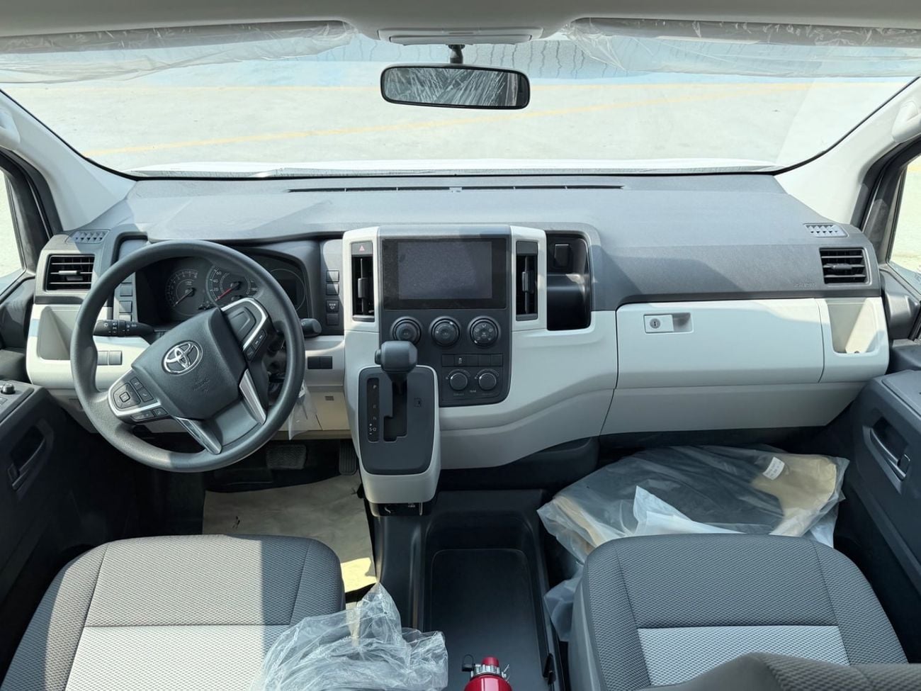 Toyota Hiace GL Toyota Hiace: Fuel type: petrol; Engine capacity: 3.5; Passenger capacity: 11 people