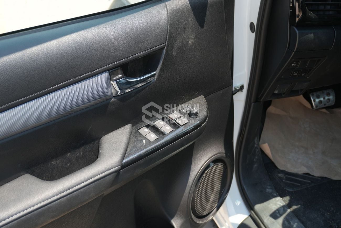 تويوتا هيلوكس GR SPORT 2.8L 4CYL DIESEL DC AT 4WD 2026MY