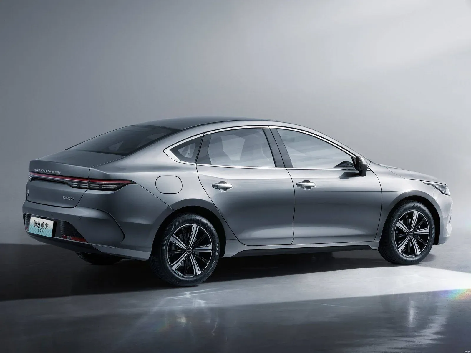 BYD Destroyer 05 exterior - Rear Left Angled