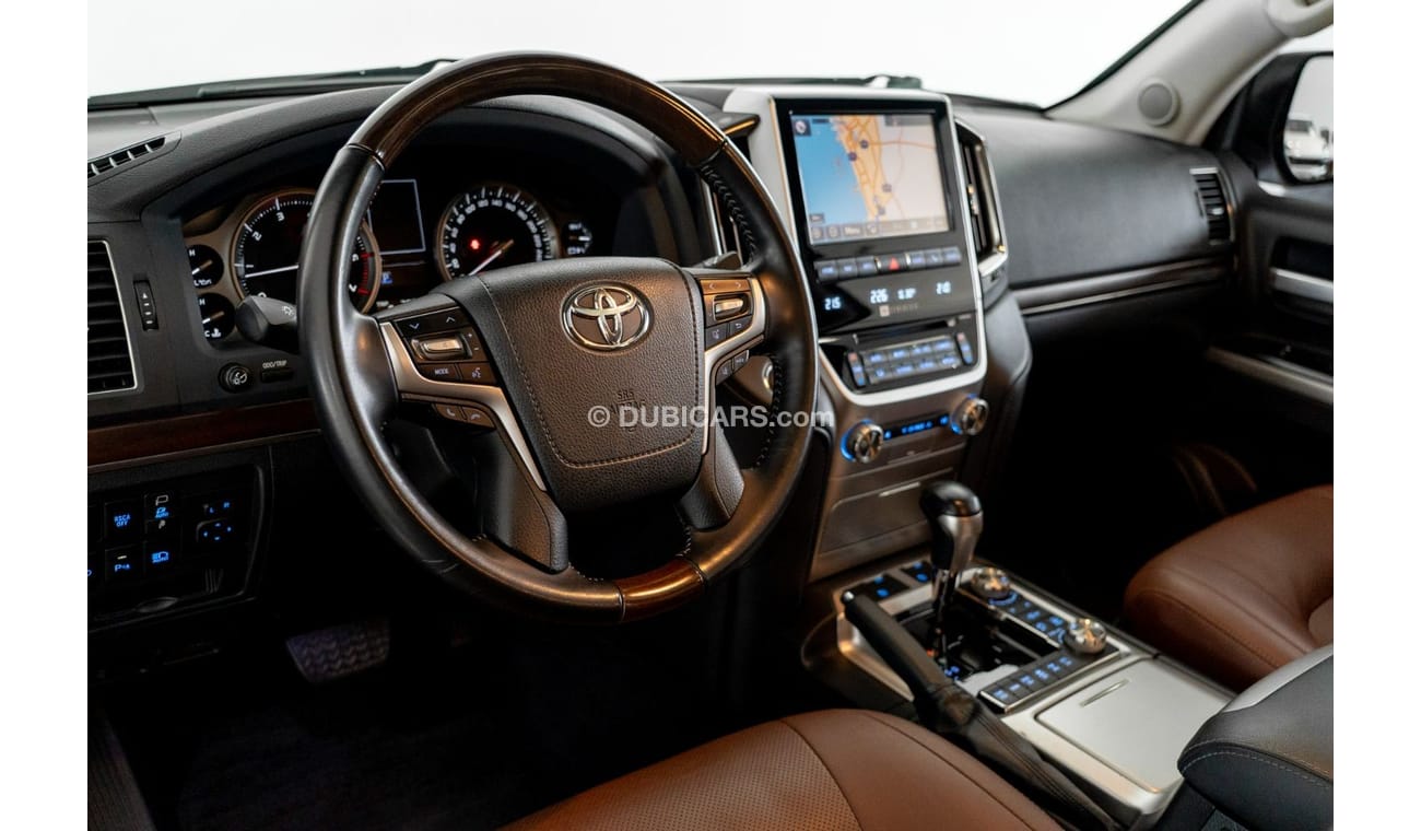 تويوتا لاند كروزر 2018 Toyota Landcruiser VXR 5.7 / Full-Service History