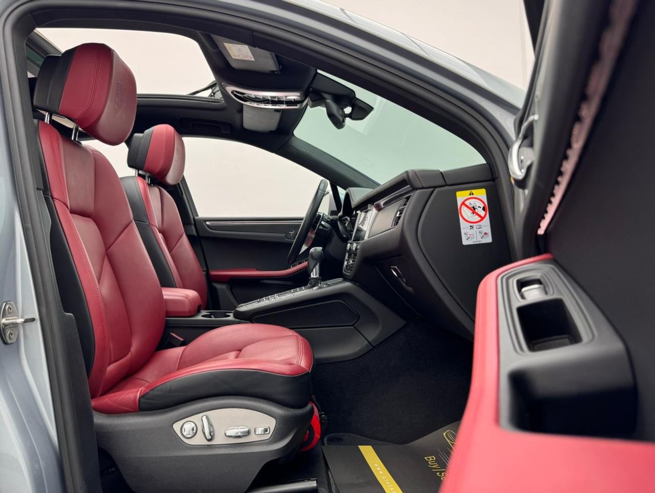 Porsche Macan Std 2.0L (252 HP) 2021 Porsche Macan, Full Service History, 1 Year Warranty, Excellent Condition, GC