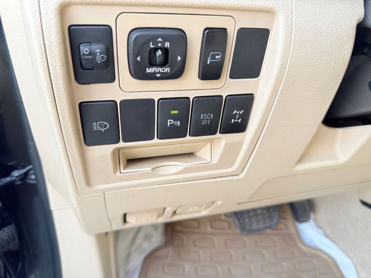 تويوتا لاند كروزر GXR+ 4.0L