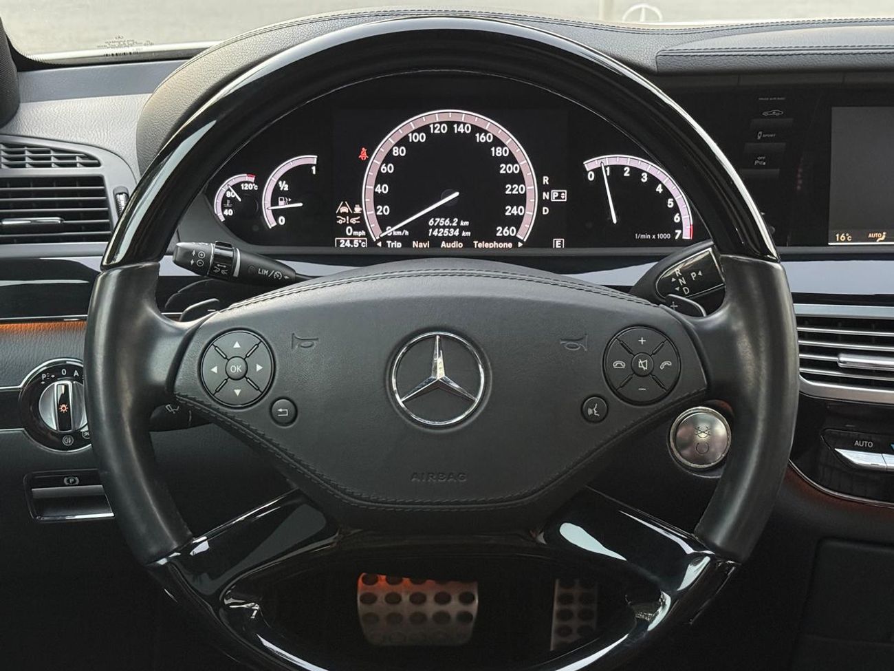 مرسيدس بنز S 350 MERCEDES BENZ S350 2013 GCC AMG FULL SERVICE HISTORY ORIGINAL PAINT