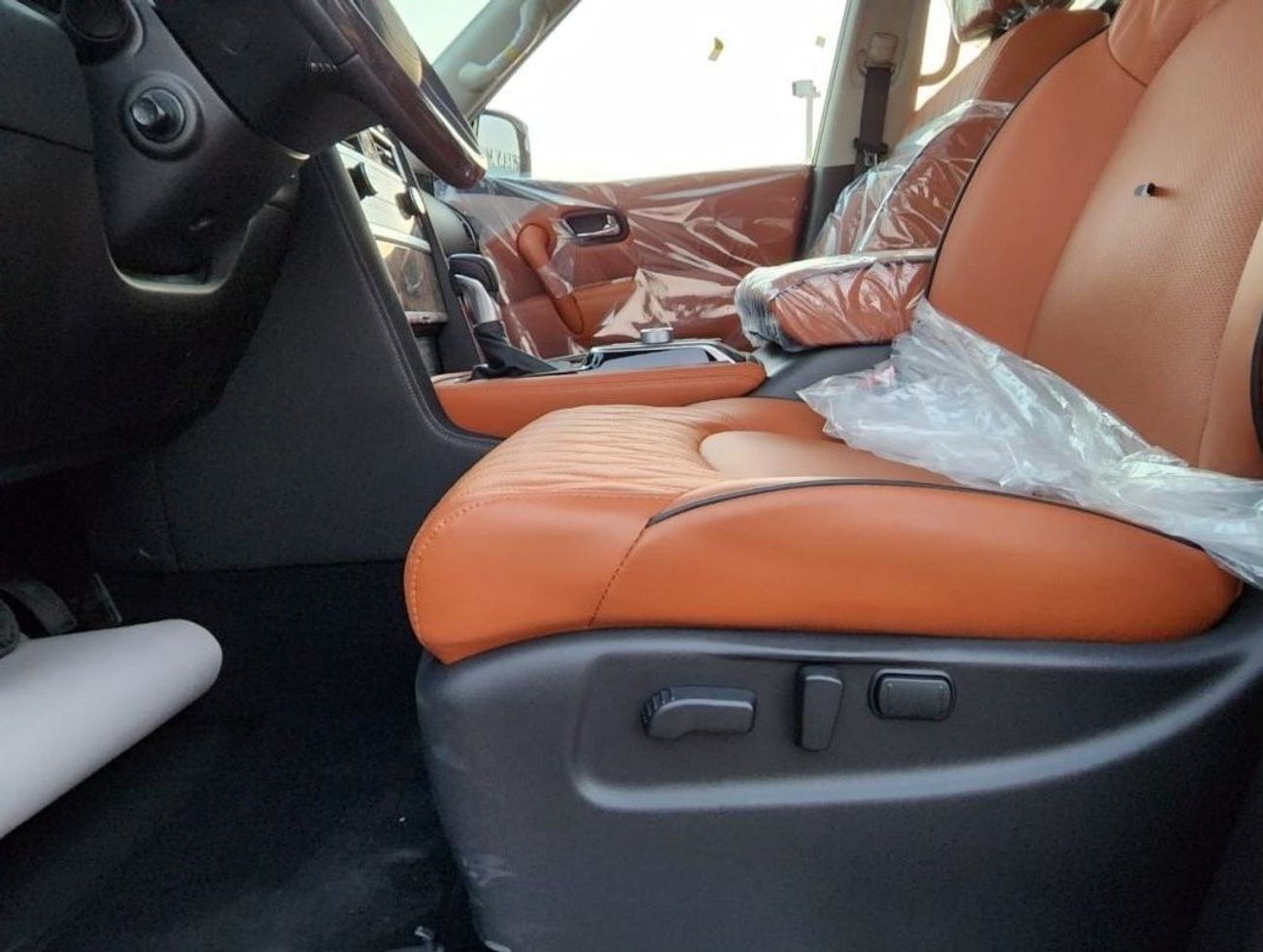 نيسان باترول نيسان باترول بلاتينيوم 4.0 لتر بنزين ، دفع رباعي ، V6 ، دفع رباعي ، 5 أبواب ، 360 كاميرا ، رادار ، م