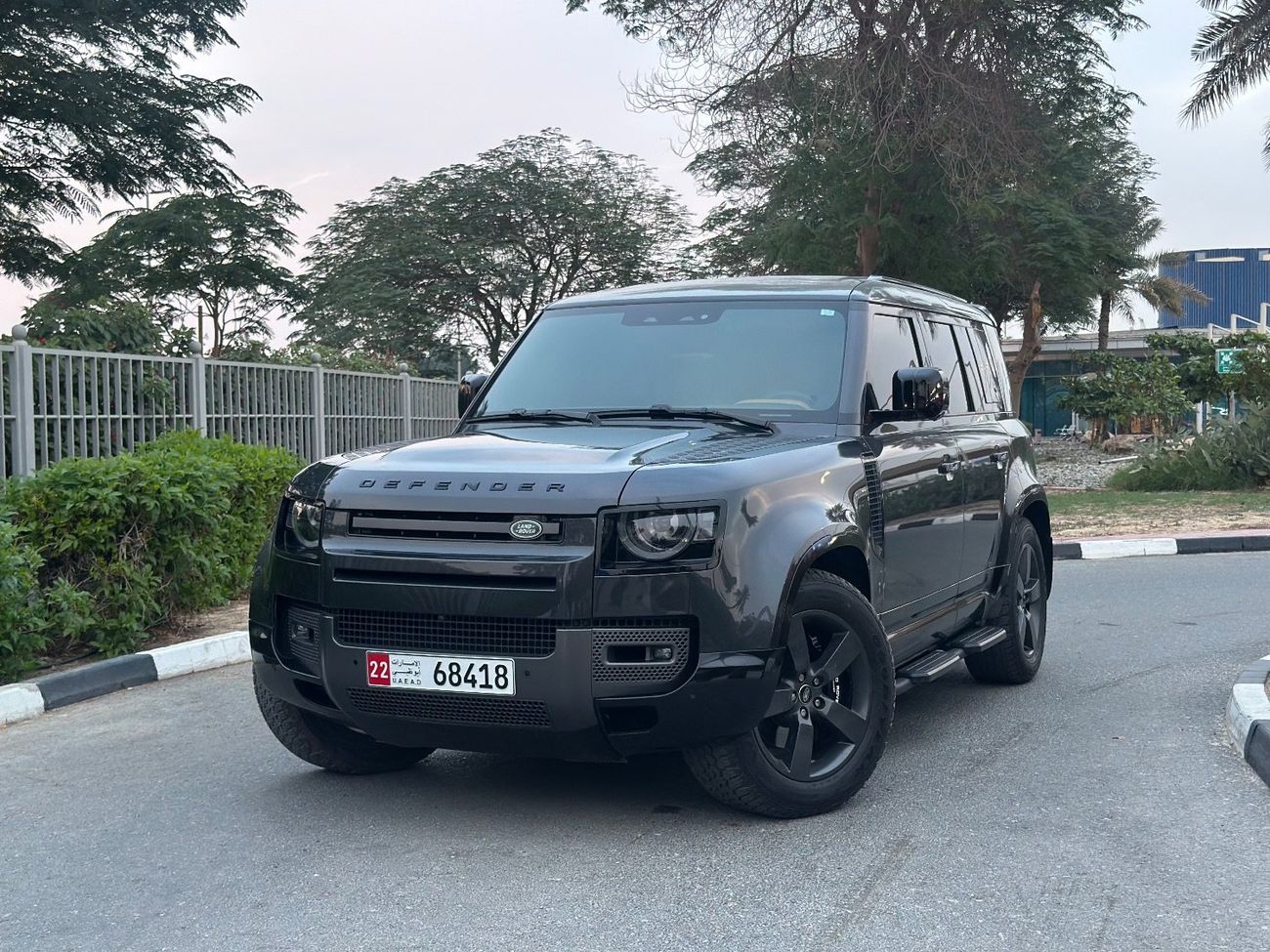 لاند روفر ديفندر P400 110 HSE 3.0L (5 Seater)